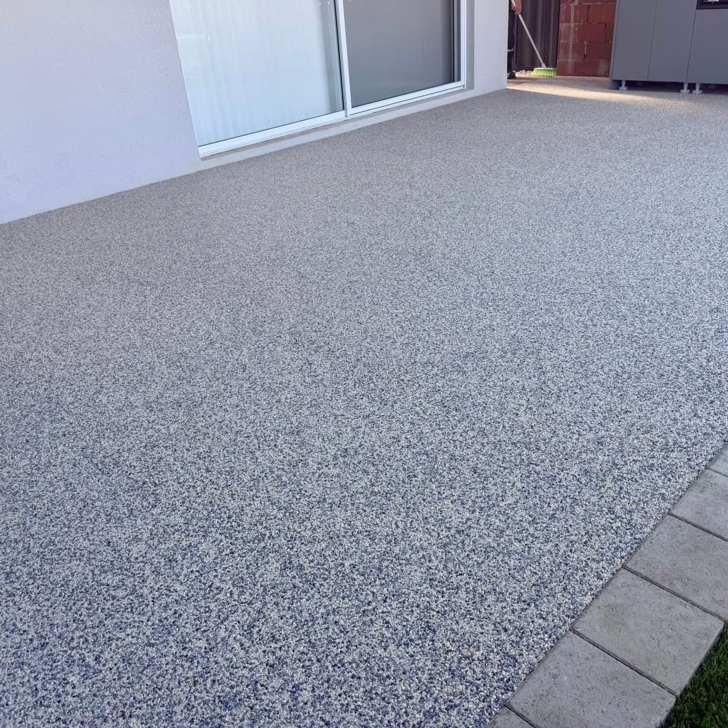 Grey resin bound patio surface