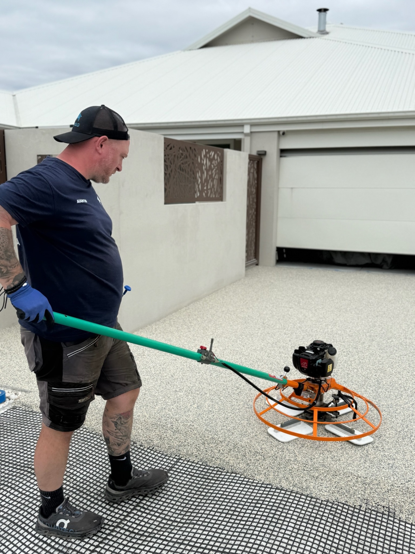 Vuba installer power trowelling resin bound driveway Perth